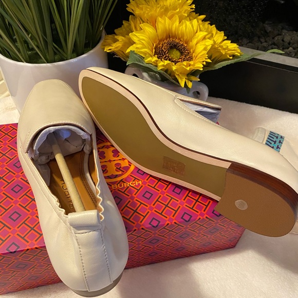 Tory Burch Kira 20MM Elastic Loafer Napa Leather - Picture 8 of 12